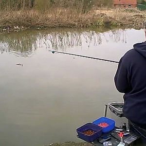 Canal roach and bream fishing in early spring - ch