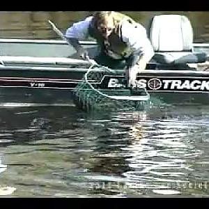 Lake Sturgeon: Dinosaurs of the Great Lakes