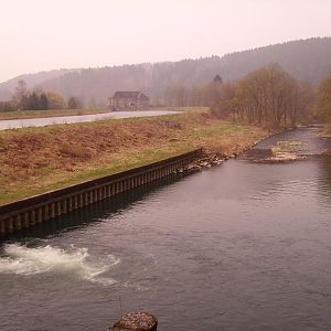 "Altes Aggerbett" aus Sicht "Looper Stausee" (Staumauer)