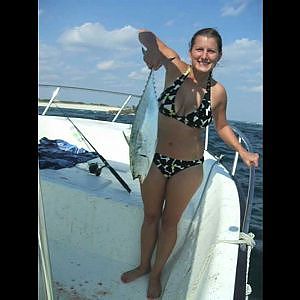 The Girls First Fishing Trip Offshore!