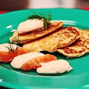 Blinis mit Martini-Lachs-Creme backen | Sweet & Easy - Enie back