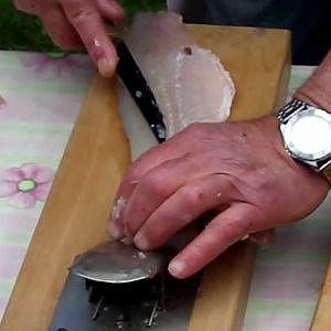 How to make a pike fillet- Hecht filetieren