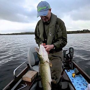 Angeln in Irland - Fliegenfischen auf Hecht in Mayo