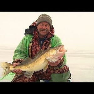 Зимняя рыбалка. Ловля судака.Winter fishing. Walleye Fishing.