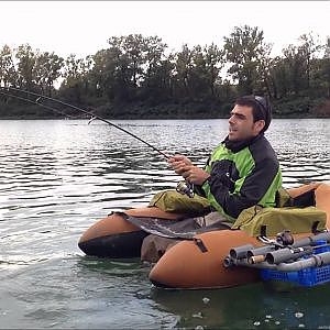 Pêche silures aux leurres en float tube sur le Rhône