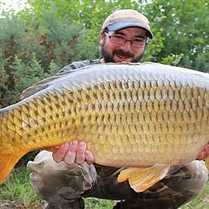 Carp Fishing Old Oaks Fisheries France 2011