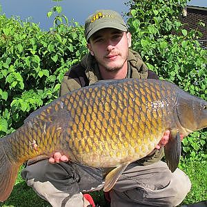 Day Ticket Carp Fishing Tactics At Willow Park Fishery