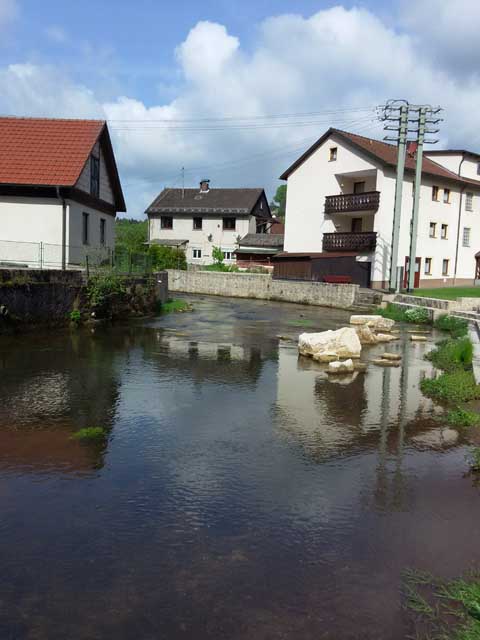 20150510 094740 Püttlach in Pottenstein