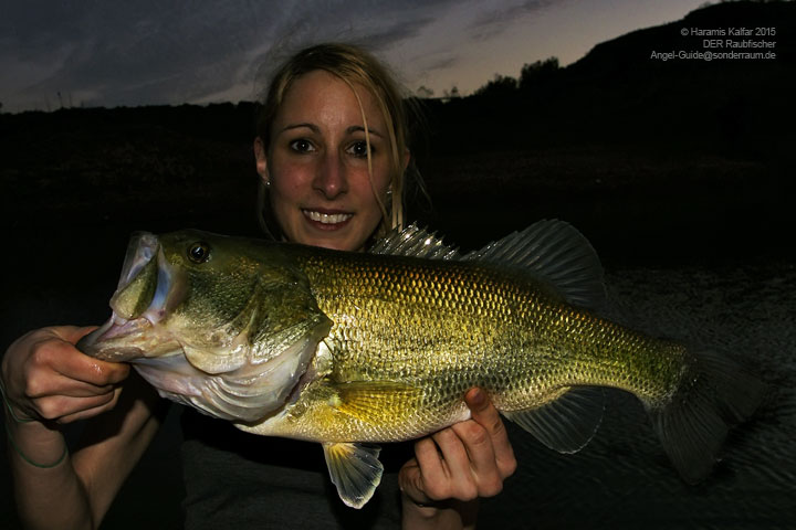 Bass Guiding Sandra