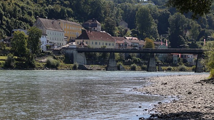 Salzach I/ Revier 17 bei Ach – Bild von Rufus46, CC BY-SA 3.0, via Wikimedia Commons