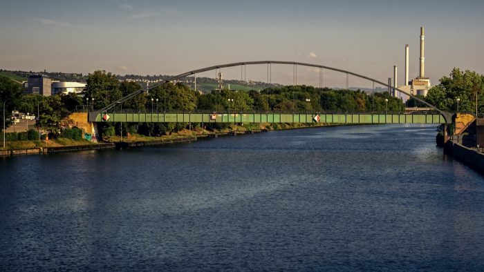 Neckar bei Stuttgart - Bild von pb