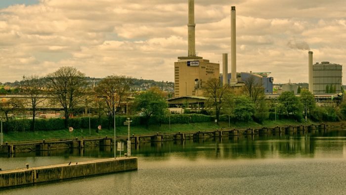 Neckar bei Stuttgart - Bild von pb