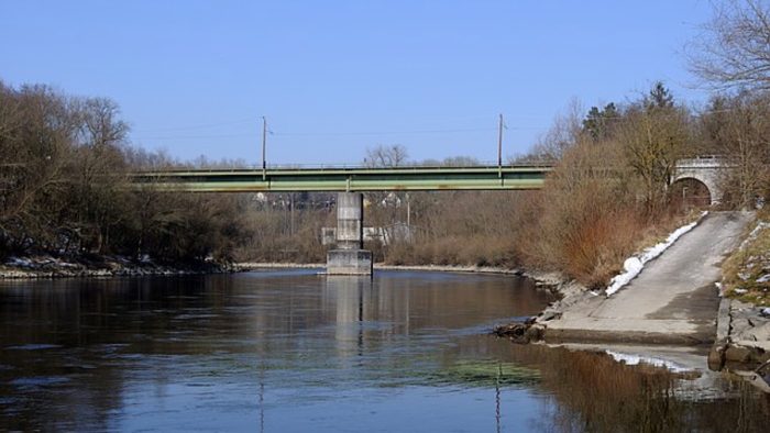 Traun I Stift Lambach - Bild von Linie29, CC BY-SA 4.0, via Wikimedia Commons