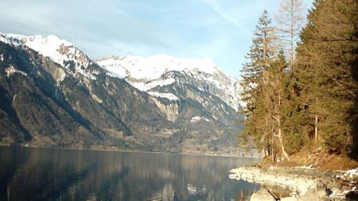 Brienzersee – Bild von Dickbauch, public domain, via Wikimedia Commons