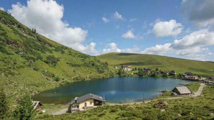 Falkertsee – Bild von Kaerntenferien, CC BY 3.0, via Wikimedia Commons