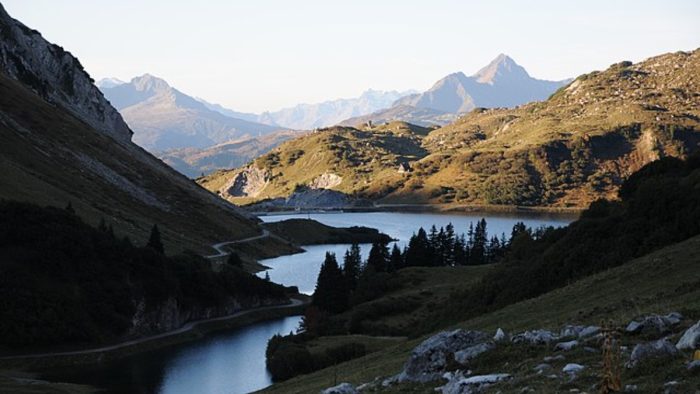 Spullersee – Bild von böhringer friedrich, CC BY-SA 2.5, via Wikimedia Commons, bearbeitet von fisch-hitparade.de