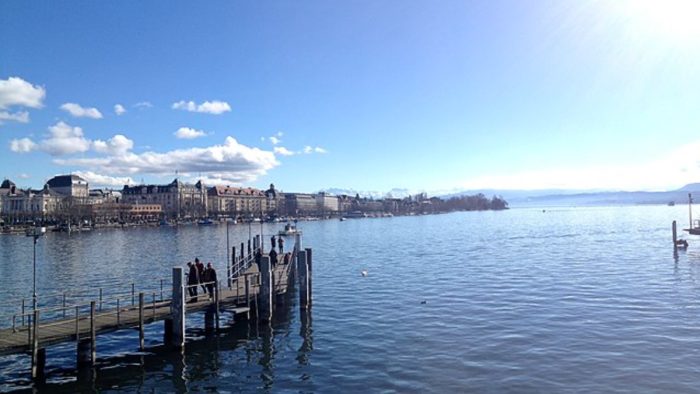 Zürichsee – Bild von Ank Kumar, CC BY-SA 4.0, via Wikimedia Commons