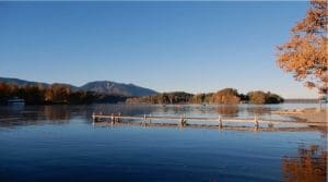 Die Seehauser Bucht und die Insel Wörth am Staffelsee