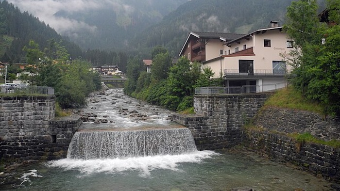 Ziller bei Mayrhofen – Bild von SchiDD, CC BY-SA 4.0, via Wikimedia Commons