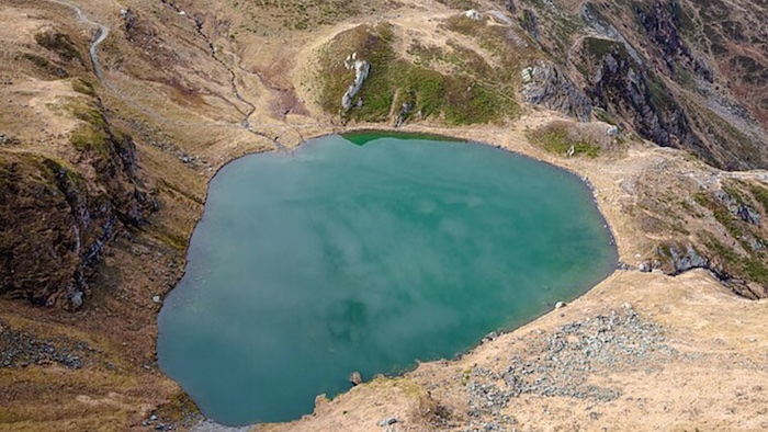 Schwarzsee am Hochjoch – Bild von Herbert Heim, CC BY-SA 4.0, via Wikimedia Commons