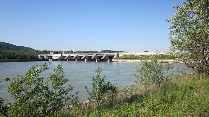 Donau bei Greifenstein – Bild von Maarten Sepp, CC BY-SA 3.0, via Wikimedia Commons